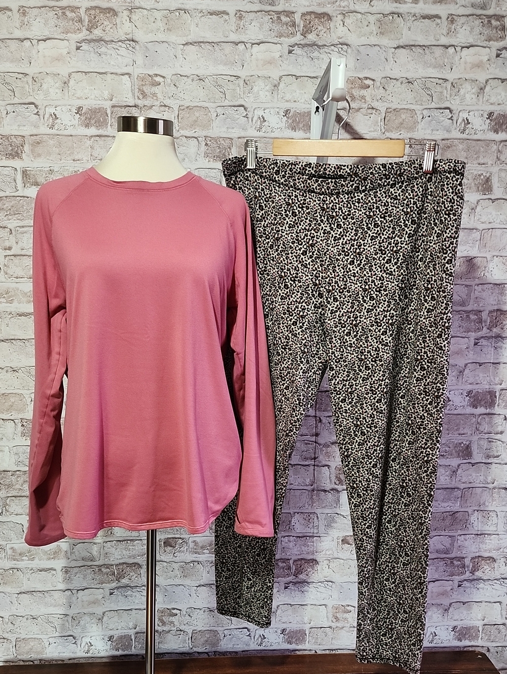 Women's Pink Long-Sleeve Pajama Top with Leopard Print Leggings